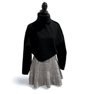 Hesperus Knit
Houndstooth Mini Skirt‎ size S/M